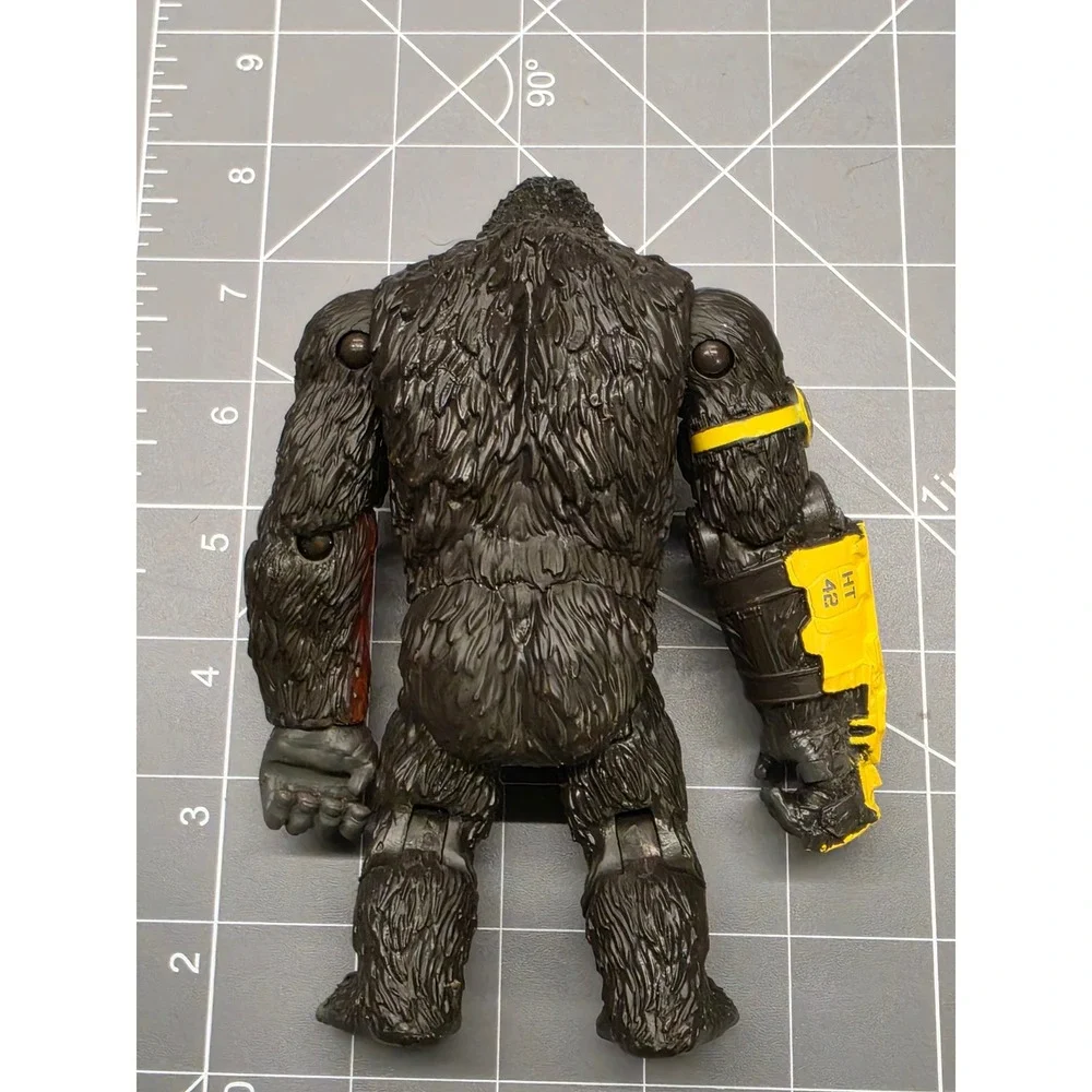Playmates Godzilla x Kong The New Empire Kong with B.E.A.S.T. Glove 6in Figure